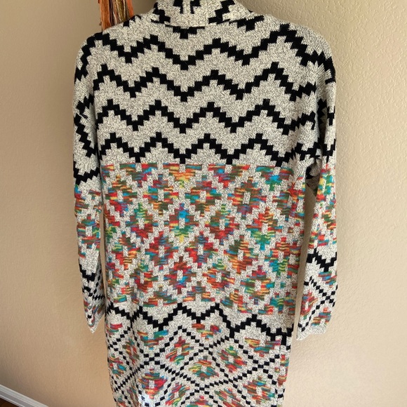 ‼️ SOLD ‼️ Debut Multi-Colored Sweater NWOT - Size Small - Picture 2 of 5